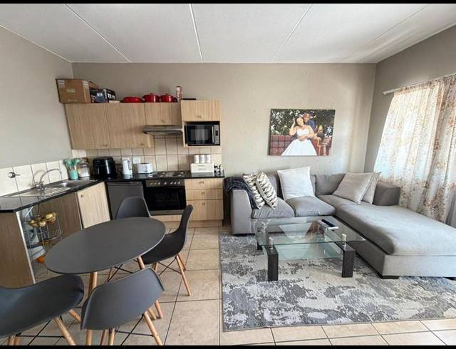 2 BEDROOM APARTMENT FOR SALE IN FERNDALE